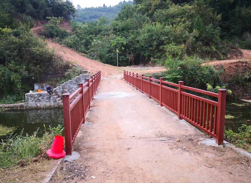 福建玻璃鋼仿木護(hù)欄