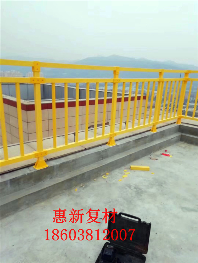 保定玻璃鋼護欄底座螺絲