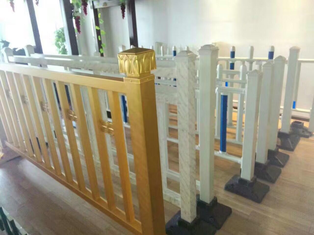 棗莊玻璃鋼護欄樣品間