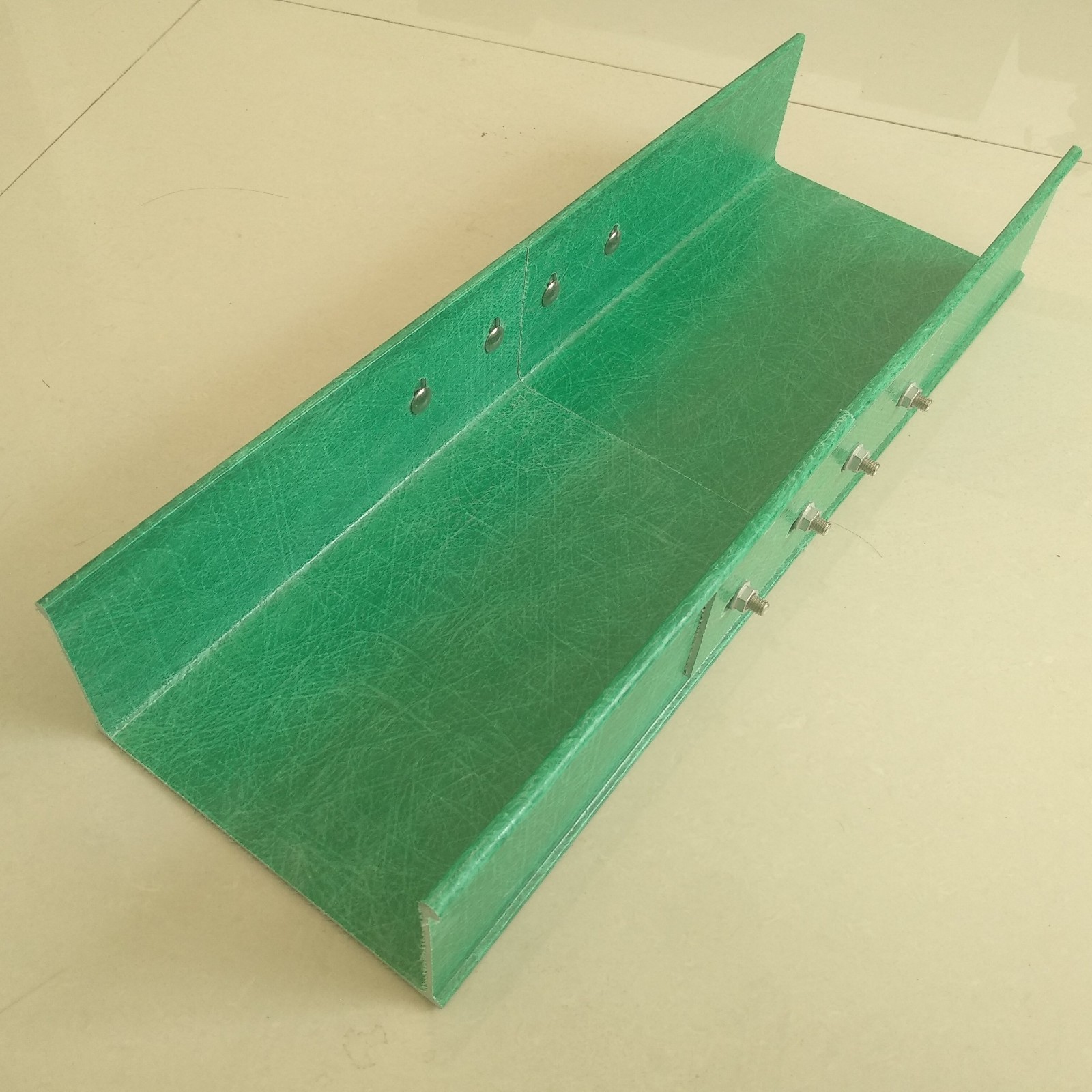 福建玻璃鋼電纜橋架廠鏈接樣品